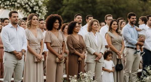 Trajes para Convidados: Elegância em Cada Estilo de Casamento